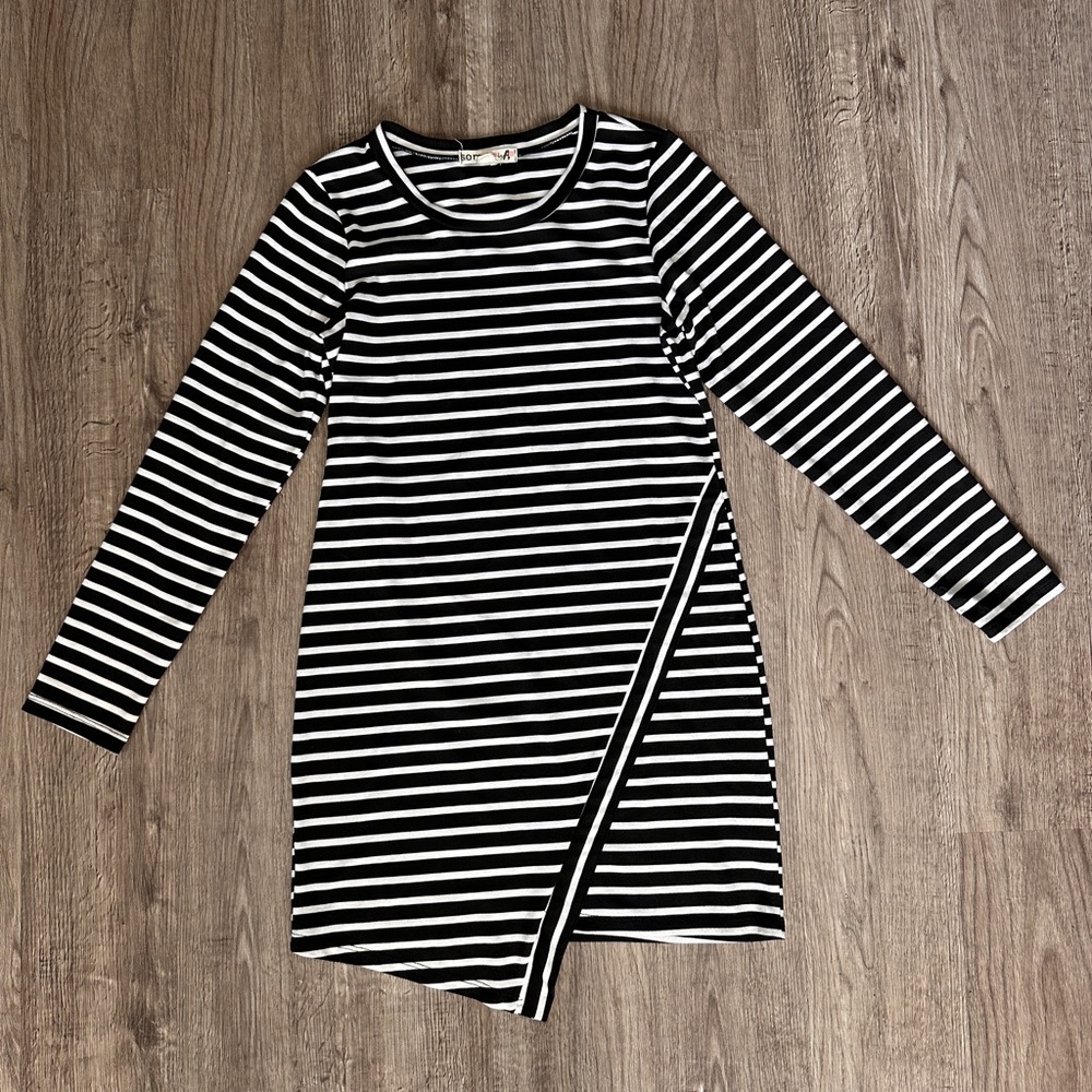 Sorad XL slit front black and white dress 3/4 sleeve